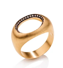 Howlin' diamond ring