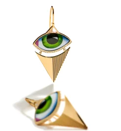Osiris Grand Vert pair of diamond earrings