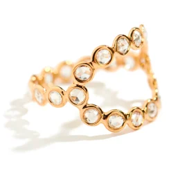 Oval ring