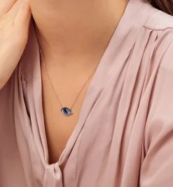 Petit Bleu diamond necklace