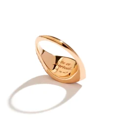 Petit Mauve chevalier diamond ring