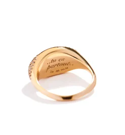 Petit Vert chevalier diamond ring