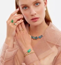 Petit Vert chevalier diamond ring