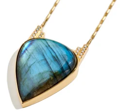 "Hypnotic delights" necklace