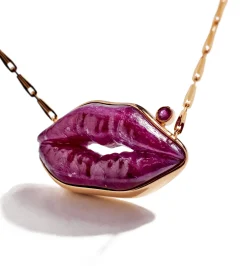 "Kiss me hard" big necklace