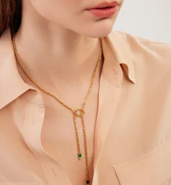 "Knot me over" necklace