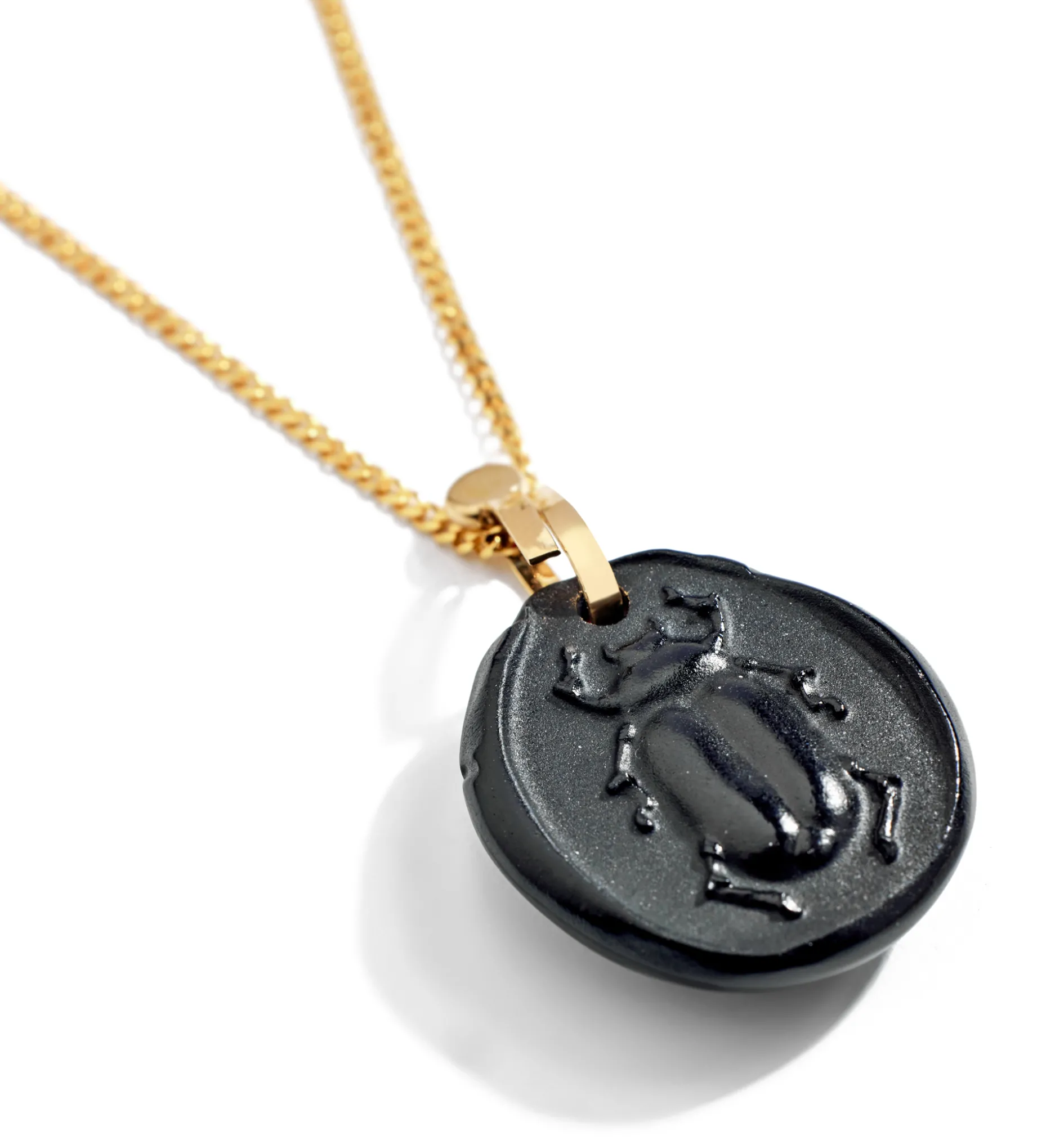 Shield me necklace