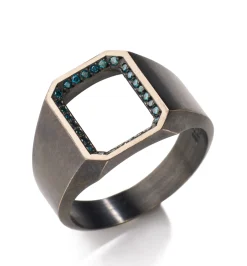 Voidn' blue diamond ring